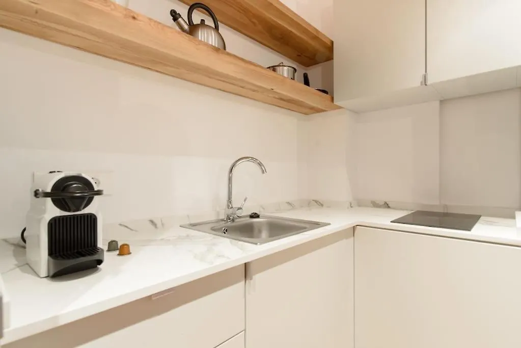 Bianco 19 - Central Studio Universitate - Old Town 부쿠레슈티 0*,