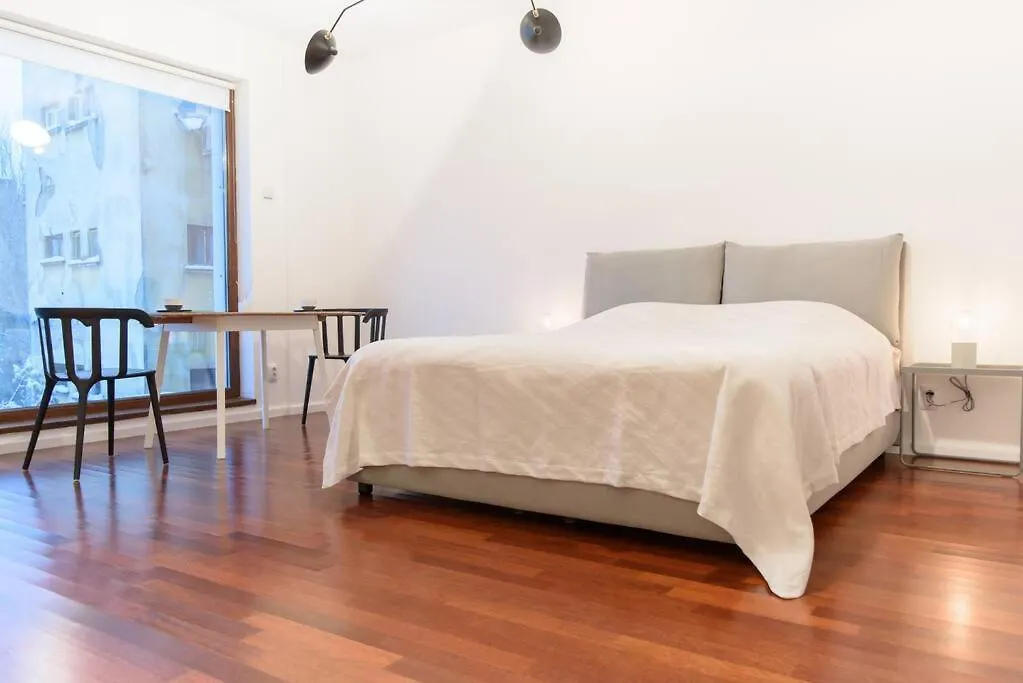 Bianco 19 - Central Studio Universitate - Old Town Bucharest